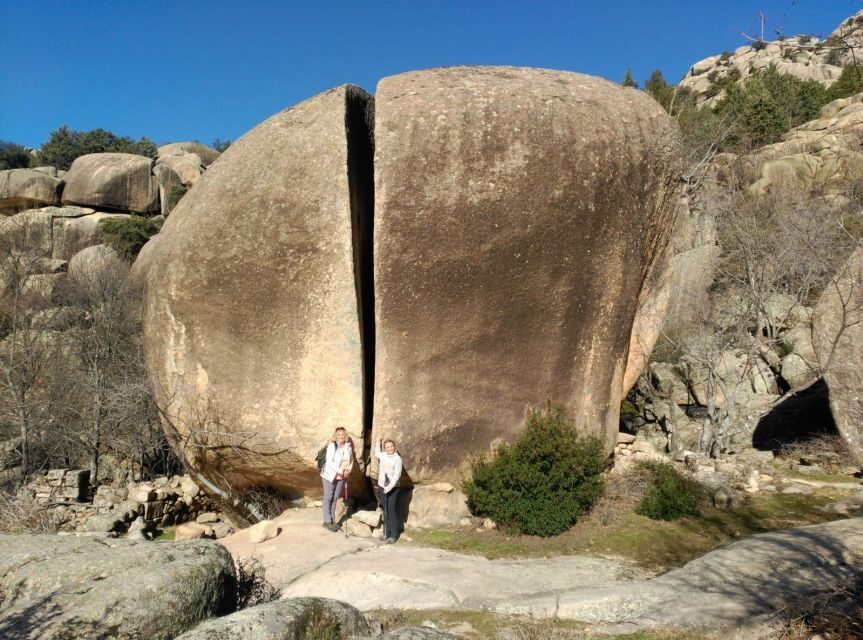 Madrid: Private Hiking Tour in La Pedriza NP with Transport - The lunch and rest rhythm: how to plan your food without ruining the day