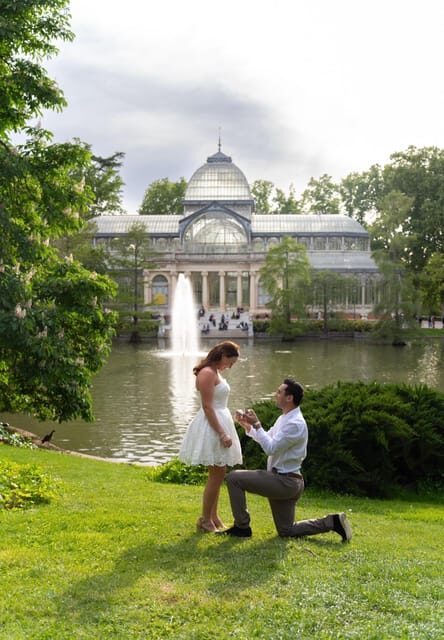 Madrid: Private Photo Tour with a Professional Photographer - Sabatini Gardens: Finish Calm and Get Cleaner Final Frames