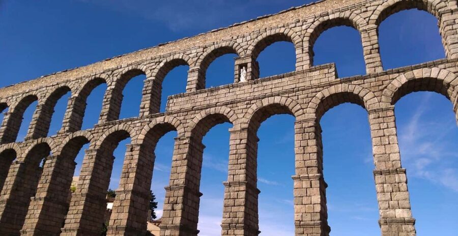 Madrid: Private Segovia Day Trip with Local Guide - UNESCO Old Town of Segovia: walking the “Old Town and Aqueduct” zone