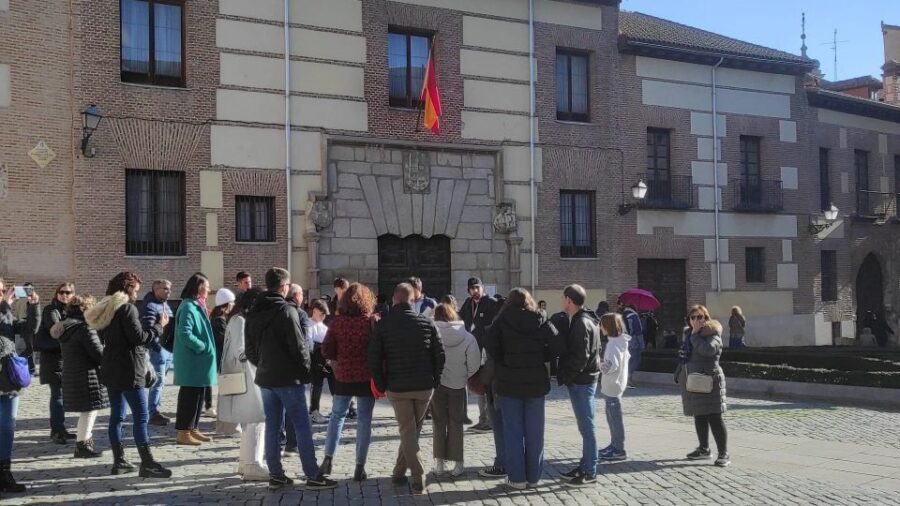 Madrid: Private Walking tour 2,5 hours or 5 hours - How the guide’s humor and closeness changes the tour