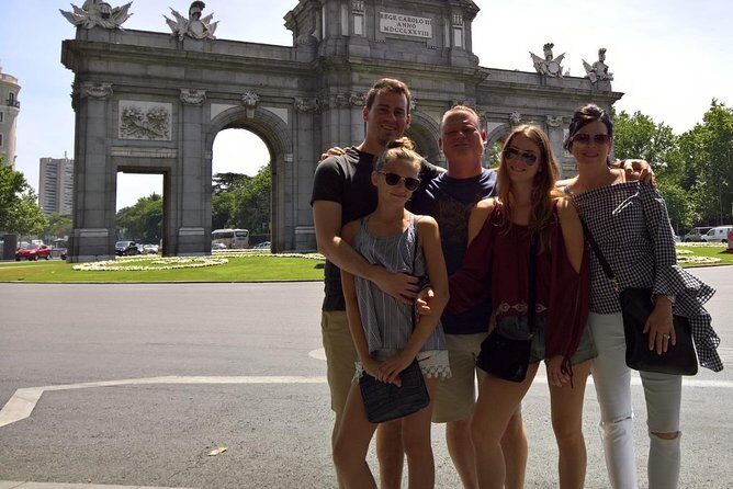 Madrid Private Walking Tour through glamorous capital of Spain - Barrio de Salamanca: Old Money Streets, Elegant Architecture, and Meaning Behind the Shopping