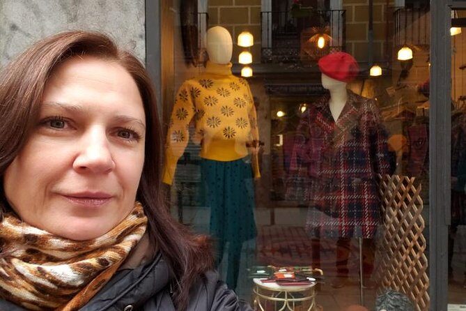 Madrid Private Walking Tour through glamorous capital of Spain - The Tapas and Wine Stop: A Food Break You Don’t Have to Research