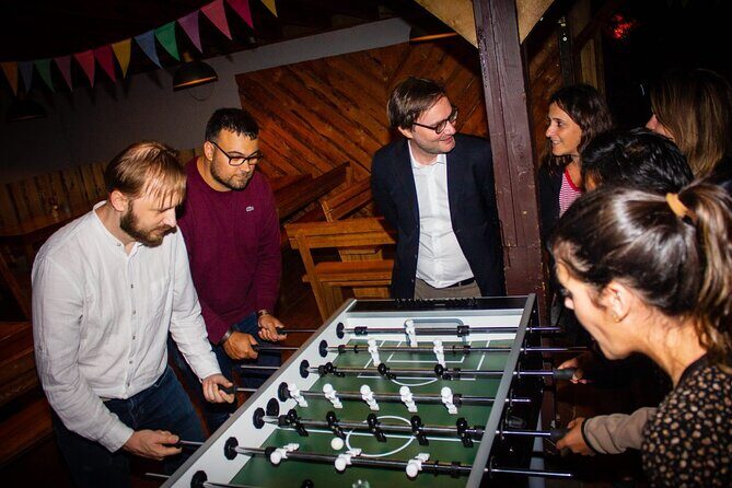 Madrid Pub Crawl with VIP Club Entrance - Entering Madrid nightlife through one guided route