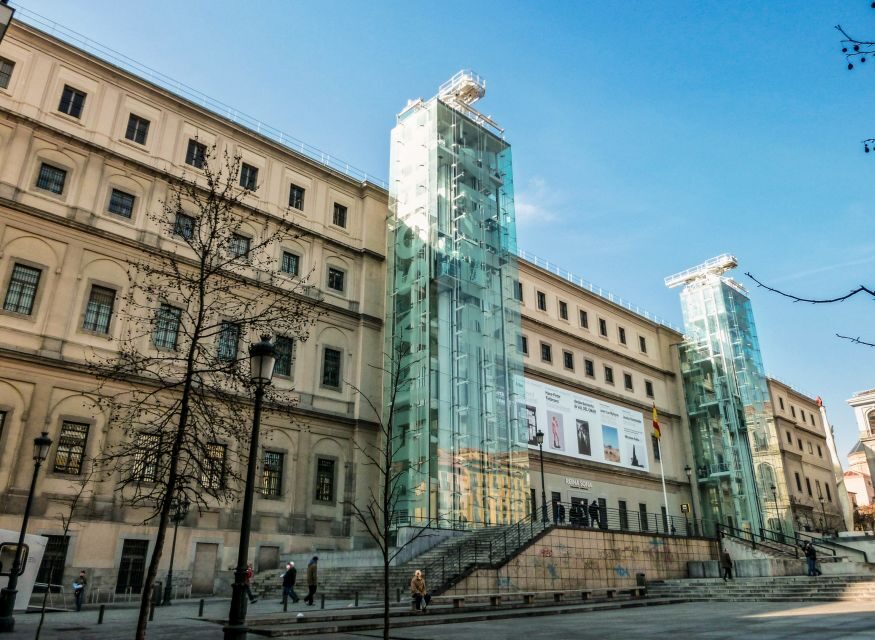 Madrid: Reina Sofía Museum Entrance Ticket - Entering Through Nouvel Courtyard in Madrid