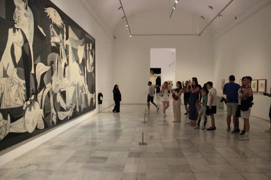 Madrid: Reina Sofía Museum Guided Tour - The museum building and outdoor gardens: a useful break between galleries