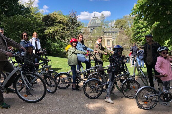 Madrid Retiro Park and Literary Quarter by Bike - Included bike comfort: helmet, raincoats, and a route that fits