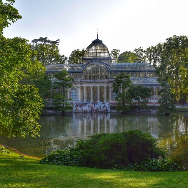 Madrid: Retiro Park Guided Tour with a Photographer - Who Should Book This Retiro Park Photographer Tour