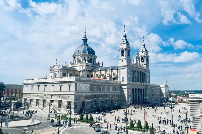 Madrid Royal Palace and Prado Museum Private Tour with Transfers - Customization That Actually Helps: Tell your guide what you want to see