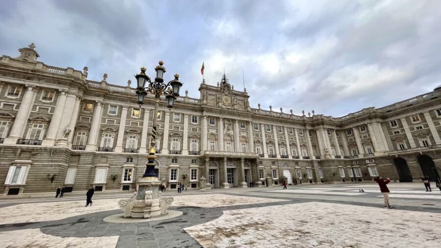 Madrid: Royal Palace Entry Ticket and Small Group Tour - The inside route that makes the palace make sense