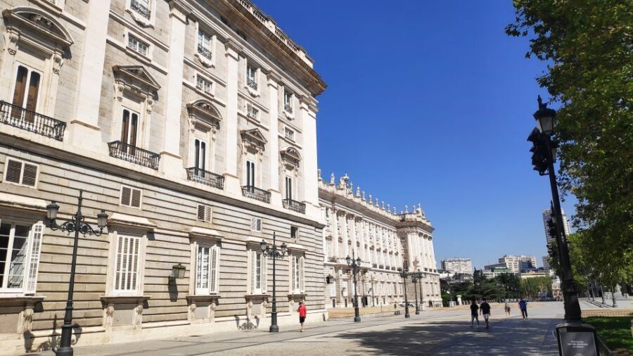 Madrid: Royal Palace Entry Ticket and Small Group Tour - Plaza de la Armería: the viewpoint payoff after the tour