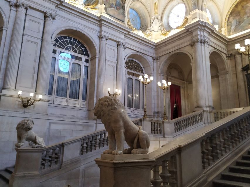 Madrid: Royal Palace Guided Shared Group Tour - The 1.5-hour Royal Palace route: a highlight reel with context