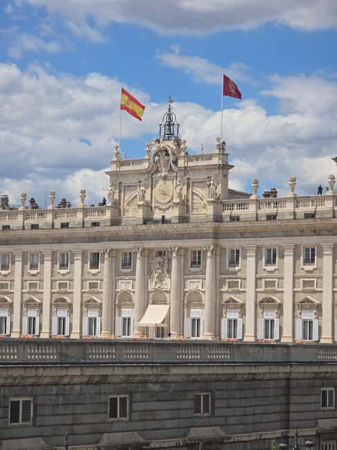 Madrid: Royal Palace Guided Tour w/ Skip-the-Line Entry - Inside the Royal Palace: The 18th-Century Story on the Alcázar Site