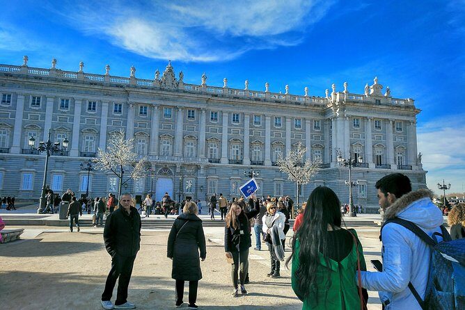 Madrid Royal Palace Private Tour with Skip-the-line Ticket - Meeting at Plaza de Isabel II: the easiest way not to miss your guide