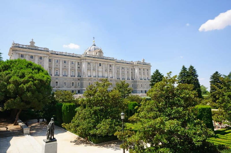 Madrid: Royal Palace Private Tour with Tickets - Stop 1: Monument to Goya—why it’s a clever opener