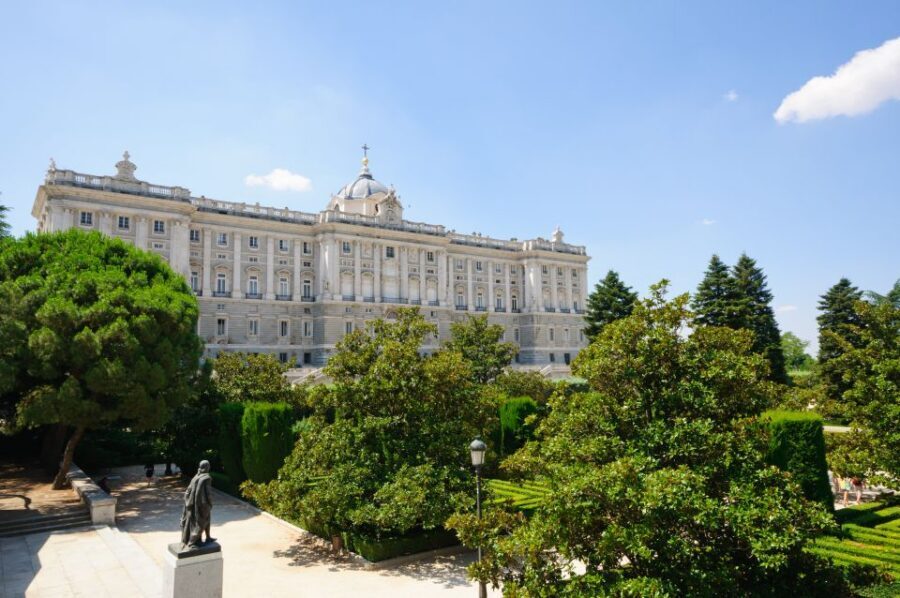 Madrid: Royal Palace Private Tour with Tickets - Stop 2: Royal Palace of Madrid—opulent rooms with guided meaning
