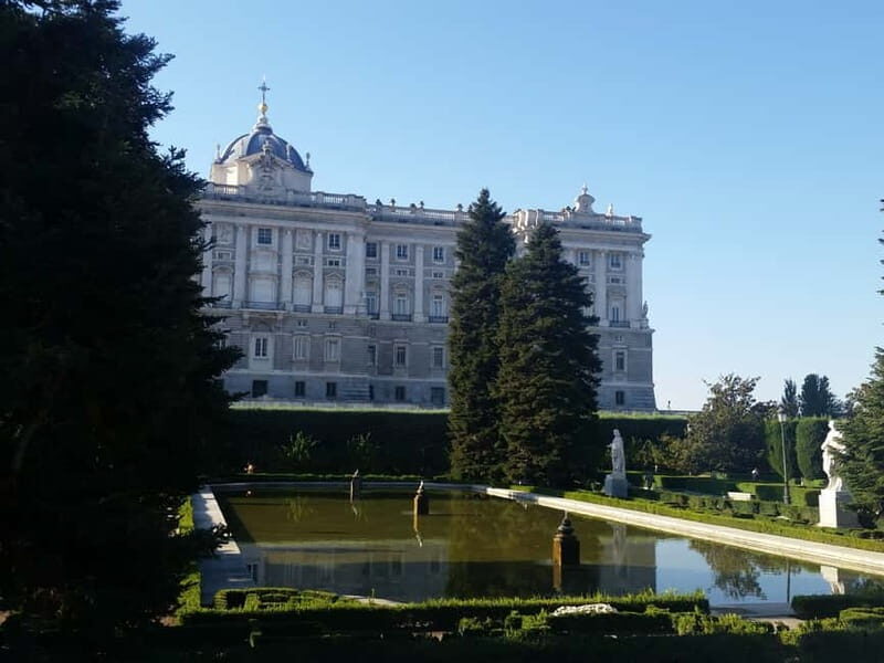 Madrid: Royal Palace Private Tour with Tickets - Separate entrance logistics: how to actually save your energy