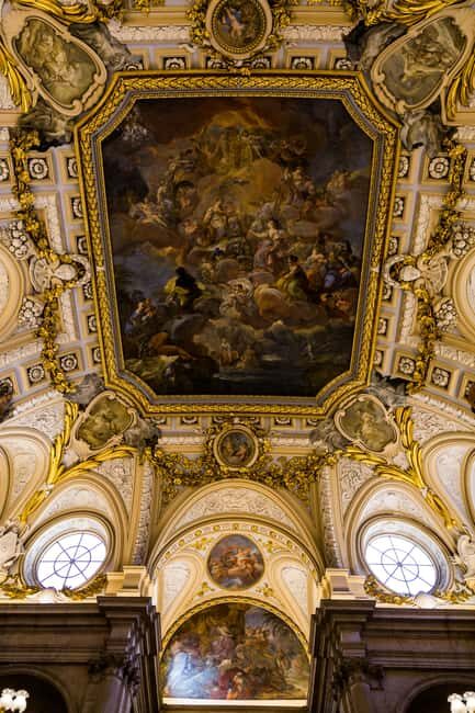 Madrid: Royal Palace Skip-the-Line Entry with Audio Guide - Royal Palace size reality check: 3,478 rooms and 199,000 m²