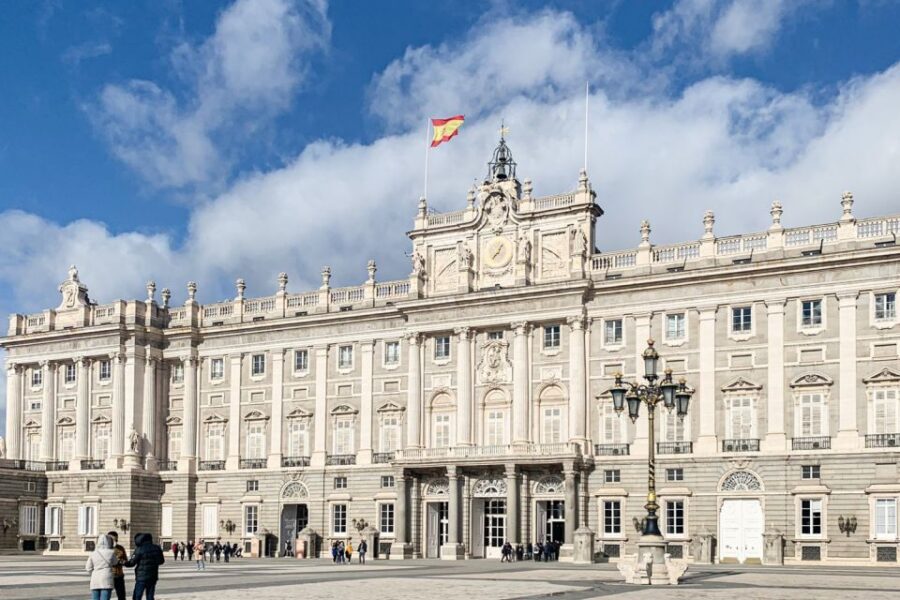 Madrid: Royal Palace Tour, Flamenco Show, & Tapas with Drink - Royal Palace Skip-the-Line: Your Fast Track at Opera