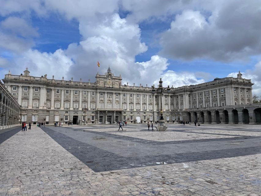 Madrid: Royal Palace tour - semi private or private - Key takeaways before you go