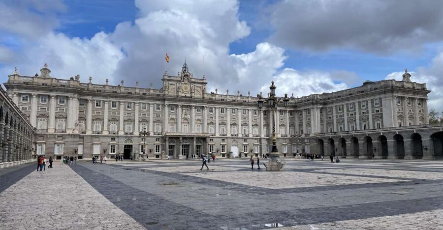 Madrid: Royal Palace tour - semi private or private - The grand staircase and the 18th-century-to-present story