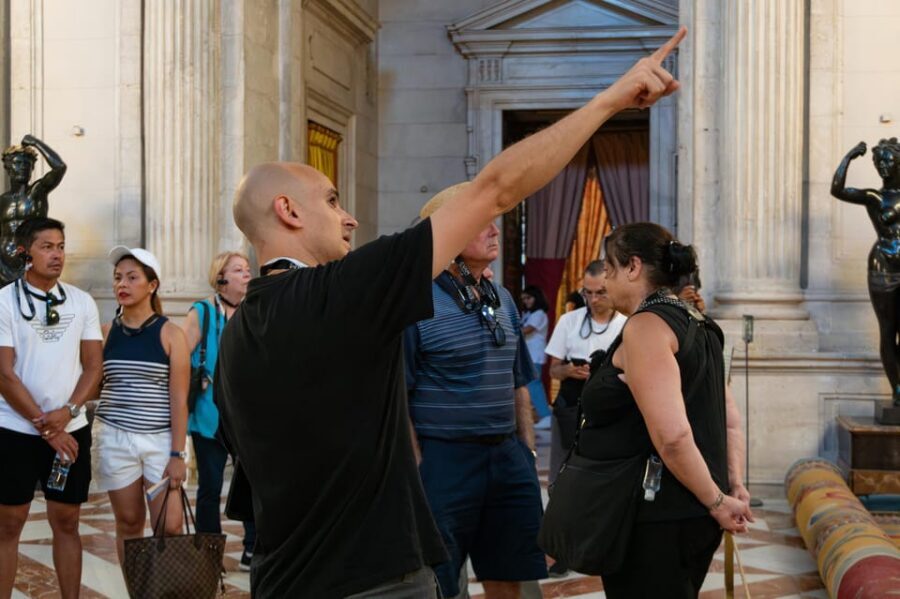 Madrid: Royal Palace VIP Tour with Skip-the-Line Ticket - Stop-by-stop feel: what you gain at each phase of the visit