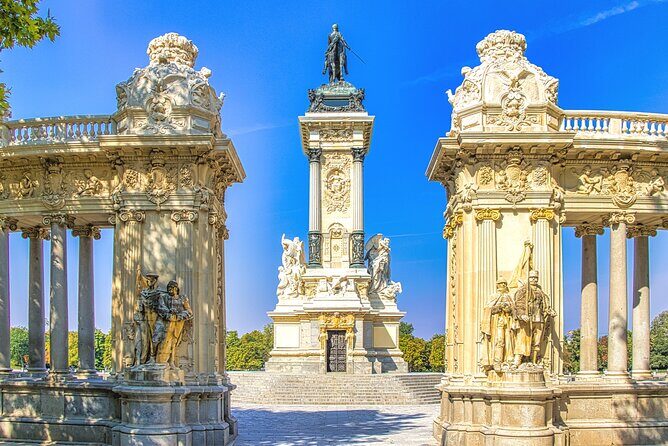 Madrid Scavenger Hunt and Sights Self-Guided Tour - Stop 1: Palacio de Cibeles and Why It Sets the Tone Fast