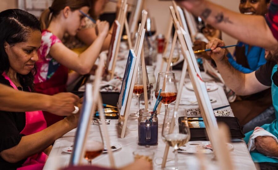 Madrid: Sip&Paint Workshop - Atmosphere details that change the experience