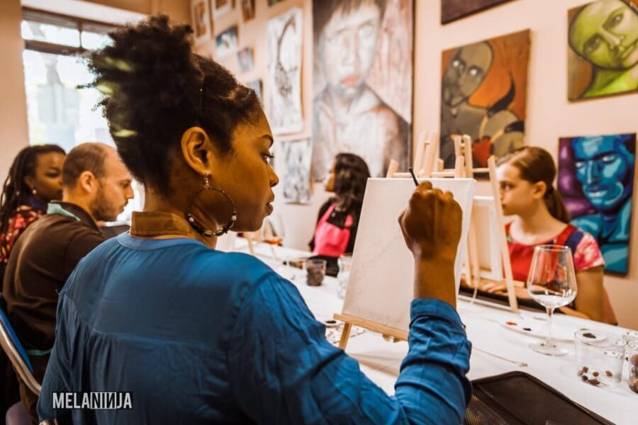 Madrid: Sip&Paint Workshop - The 2-hour flow: how the class plays out from start to finish