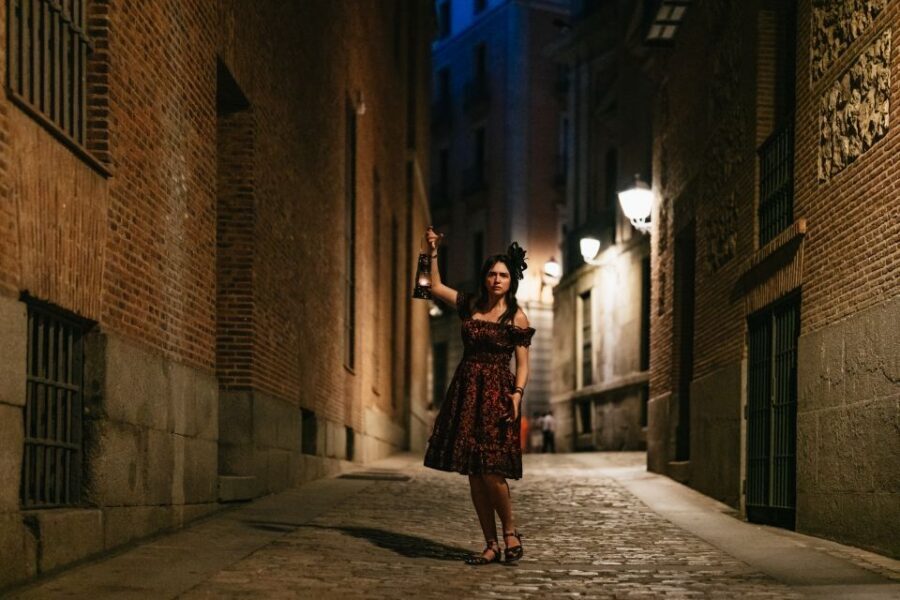 Madrid: Spanish Inquisition and Legends Evening Walking Tour - If You’re Booking in English, Italian, or Spanish