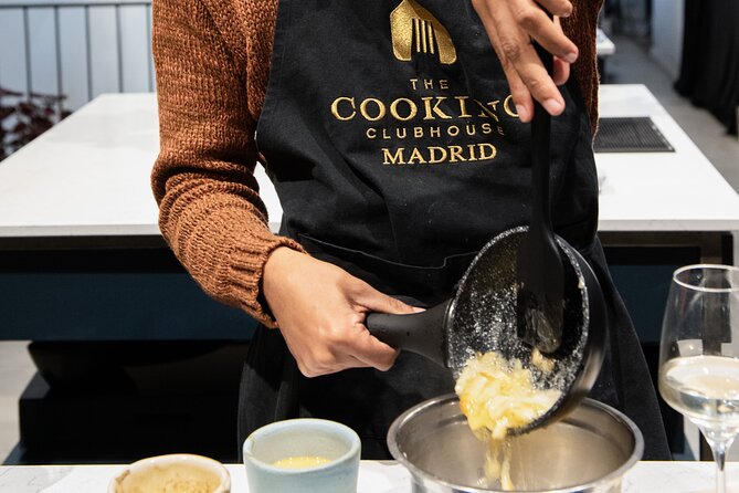 Madrid Spanish Omelet Cooking Class and Bottomless Wine brunch - Key highlights worth your attention