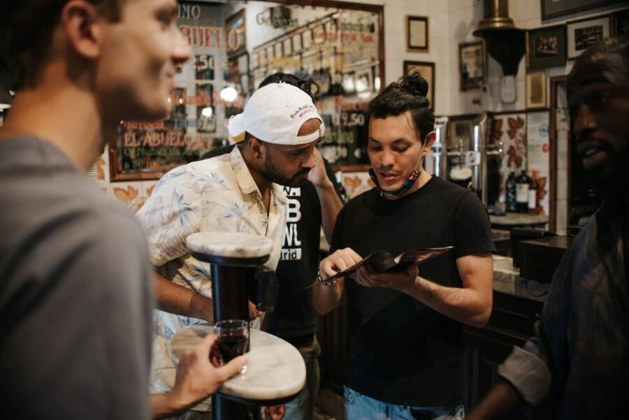Madrid: Spanish Tapas Tour - Stops 2–4: Three different tapas atmospheres in a short span