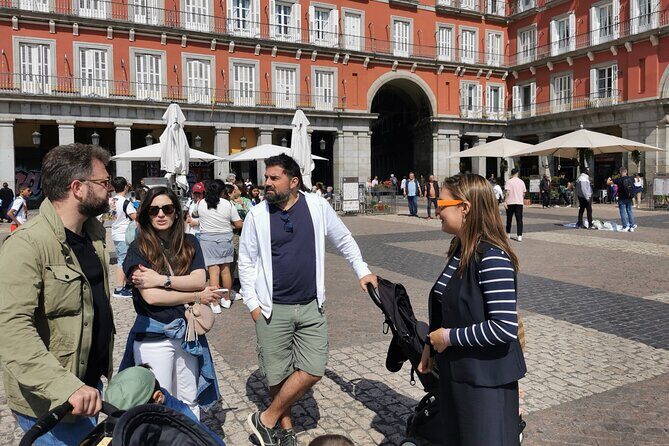 Madrid: Street Food Walking Tour in the Plaza Mayor Area - Plaza Mayor sightseeing: learn the architecture while you move