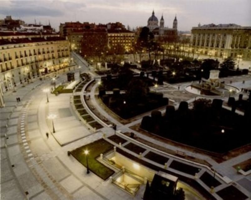 Madrid: Sunset and Night Lights eBike Tour - Pedal through Plaza Mayor and the old-town square rhythm