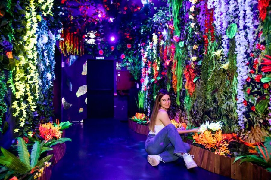 Madrid: Sweet Space Museum Entry Ticket - Photo moments: lollipop waterfall selfies and Instagram-ready scenes