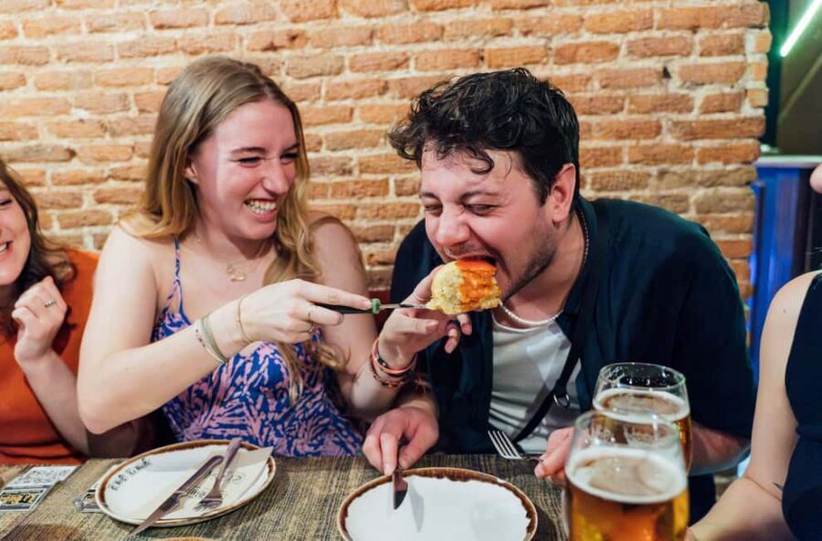 Madrid: Tapas Food Crawl with 6 Tapas and 4 Drinks - La Latina is the right base for a tapas night