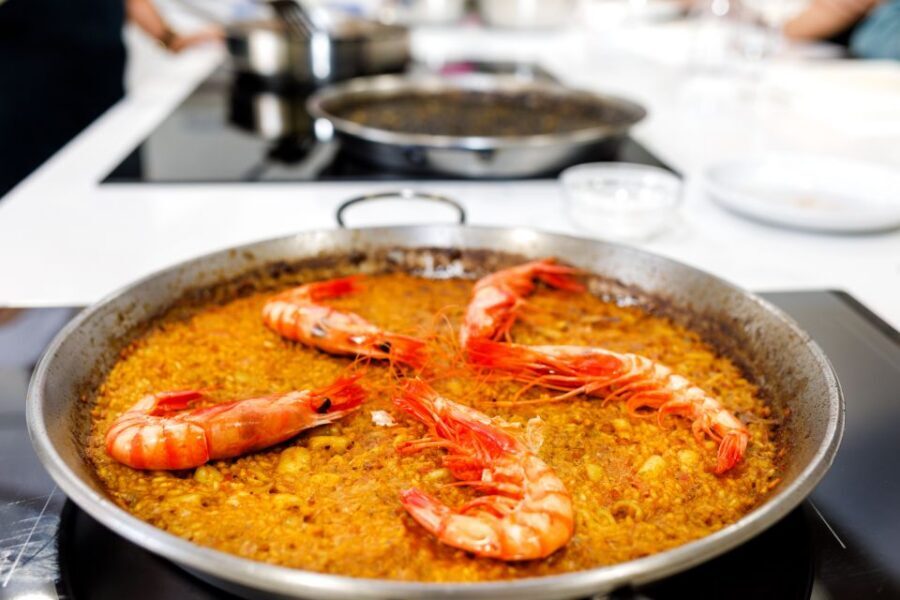 Madrid: Tapas & Paella Cooking Class with Expert Chef - Tasting as You Cook: Drinks Included, Pairing Built In