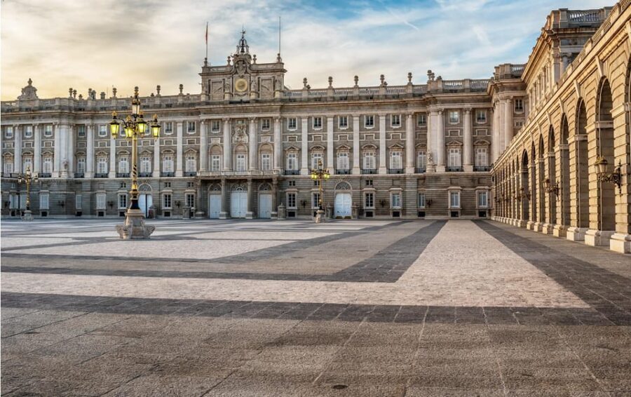 Madrid: The Royal Palace Skip-the-line Guided Tour - Royal Palace Skip-the-line: What 2 Hours Gets You