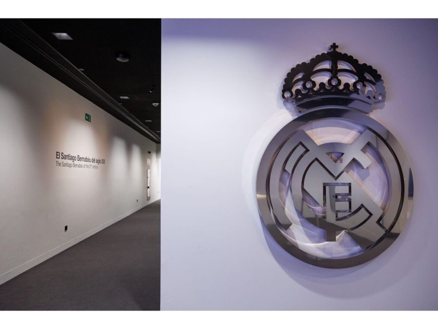 Madrid: Tour Bernabéu Entry Ticket - Changing rooms, dugouts, and the bench seats: the main wow factor (when open)