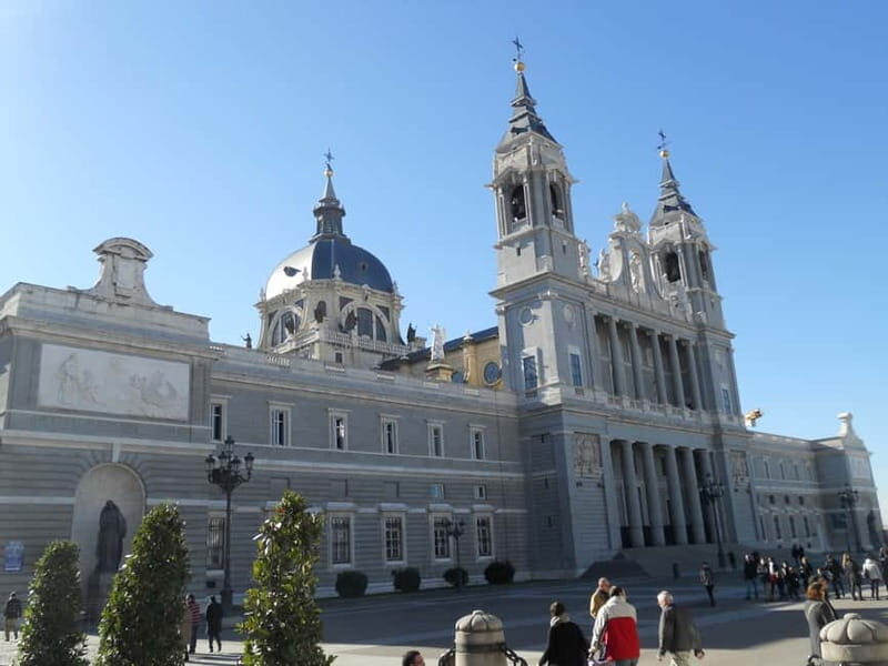 Madrid: Tour of the Historic City Center - Church of San Ginés and the Old Streets Off the Main Roads
