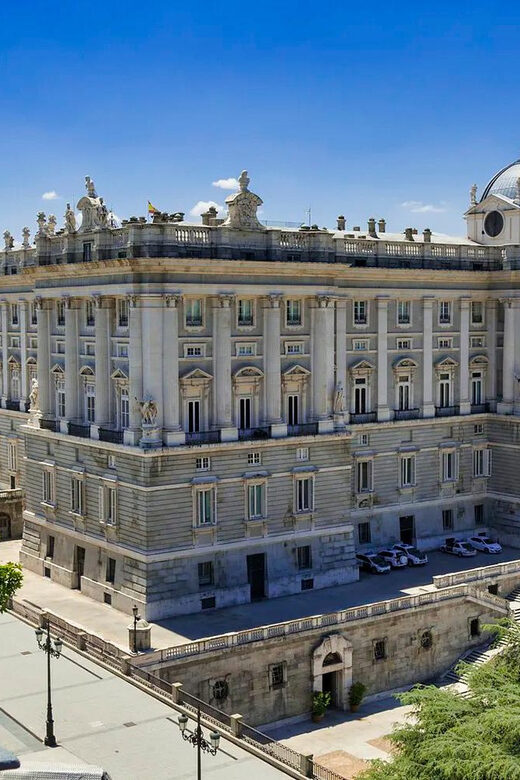 Madrid: VIP Prado Museum & city highlights with Hotel pickup - Calle Mayor, Plaza de la Villa, and Mercado San Miguel: the food-and-history lane