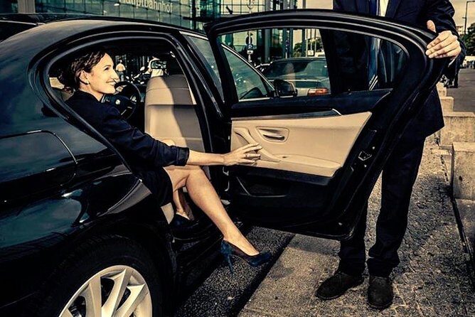 Madrid VIP Private & Secure Airport Transfer - Meeting your driver: name sign pickup and text status updates