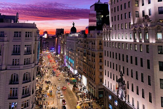 Madrid Walking Tour from Puerta del Sol to Retiro Park - Circulo de Bellas Artes and Banco de España: art terraces and TV-era intrigue