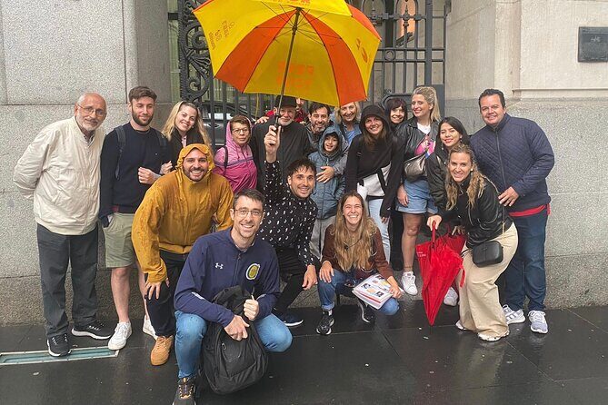 Madrid Walking Tour from Puerta del Sol to Retiro Park - Puerta del Sol and Calle de Alcalá: the center of gravity