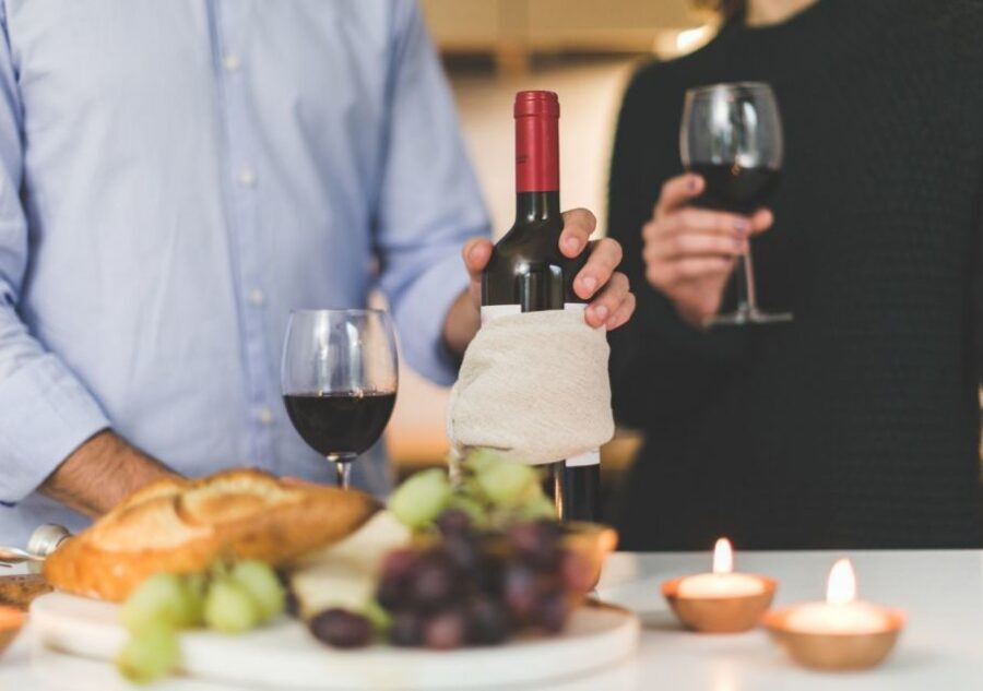 Madrid: Wine Tasting Experience - Tapas pairings: simple bites, smarter sips