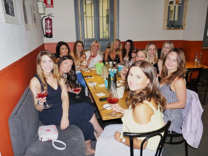 Madrid Wine Tasting, Flamenco Class and Pub Crawl - Getting started at Puerta del Sol (the Bear-logo meet-up)
