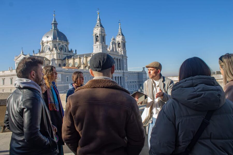 Madrid's Iconic Tapas, Taverns & History Experience - Key things that make this tour worth your time