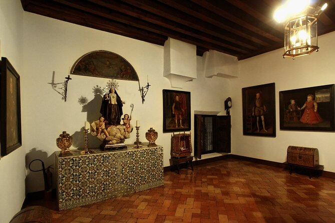 Monastery Royal Barefoot Visit with entrance without waiting for queues - Monasterio de las Descalzas Reales: the Austrias’ private world