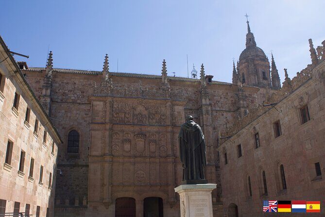 Must see Salamanca Walking Tour (could be billingual) - Plaza Mayor: your quick orientation in the heart of Salamanca