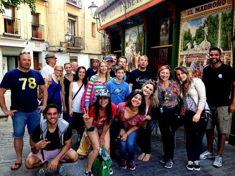 Mysteries & Tapas Tour in Madrid + Pub Crawl - Madride Pub Crawl: what the included nightlife actually covers