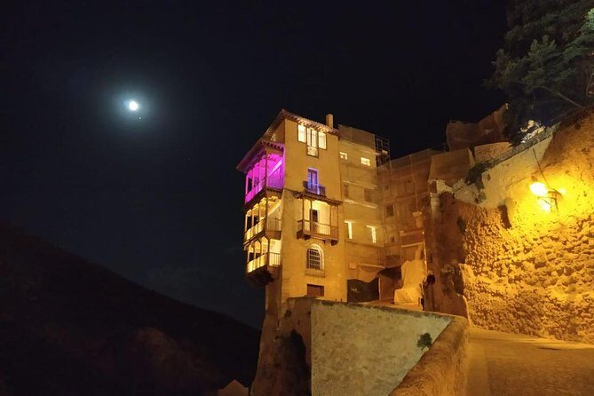 Night Walking Tour of Medieval Cuenca - Why Cuenca at 8pm feels different from daytime